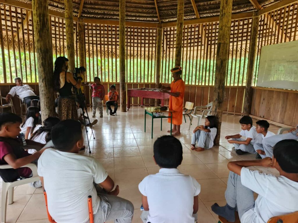 transferencia conocimientos plantas - nacionalidad Siekopai